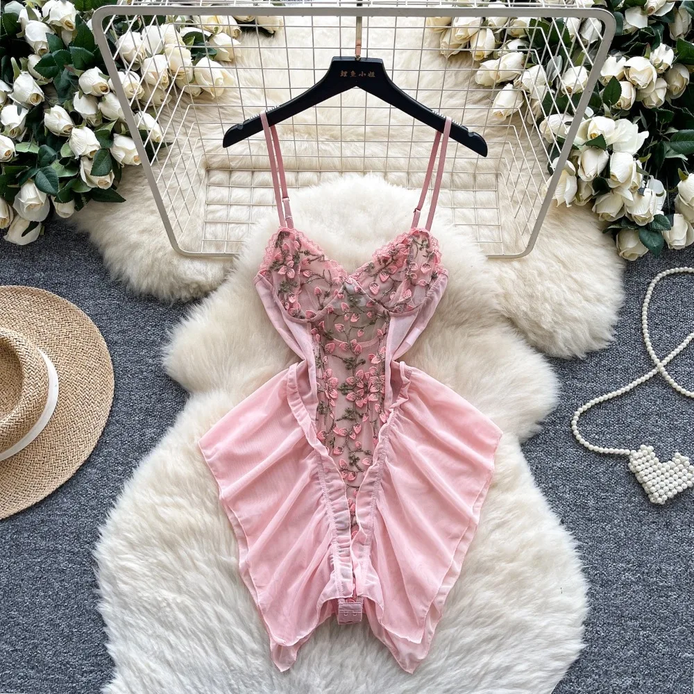 Sexy Slim Spliced Embroidered  - Summer Clothing For 70 Year Old Woman incelemesi ve fiyatı