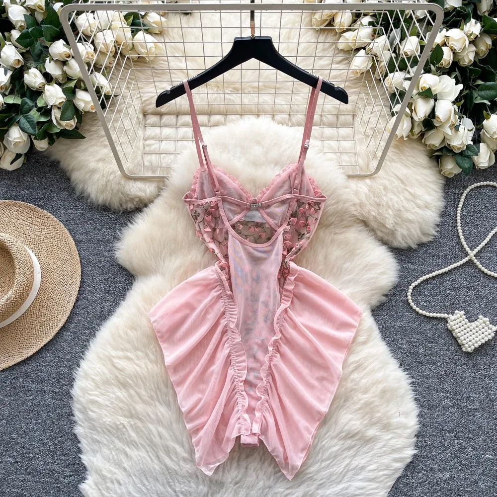 Sexy Slim Spliced Embroidered  - Summer Clothing For 70 Year Old Woman incelemesi ve fiyatı