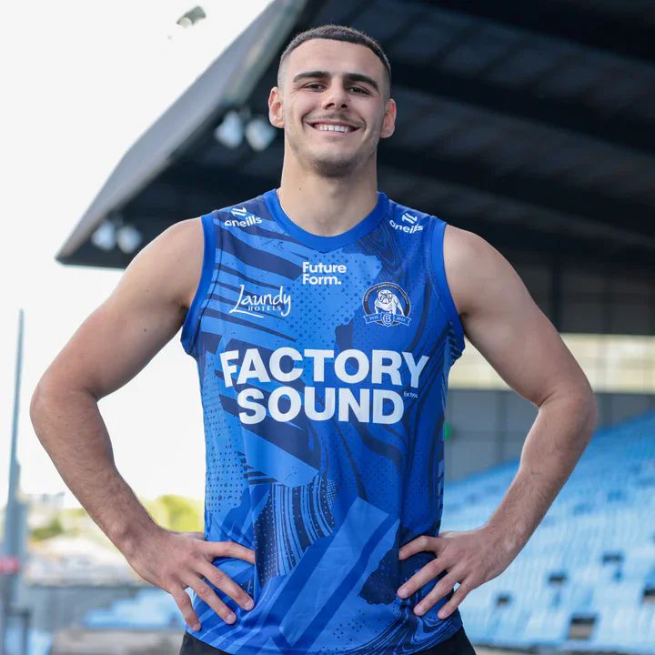 Bulldogs 2026 Home/Blue Traini - Summer Clothing Name incelemesi ve fiyatı