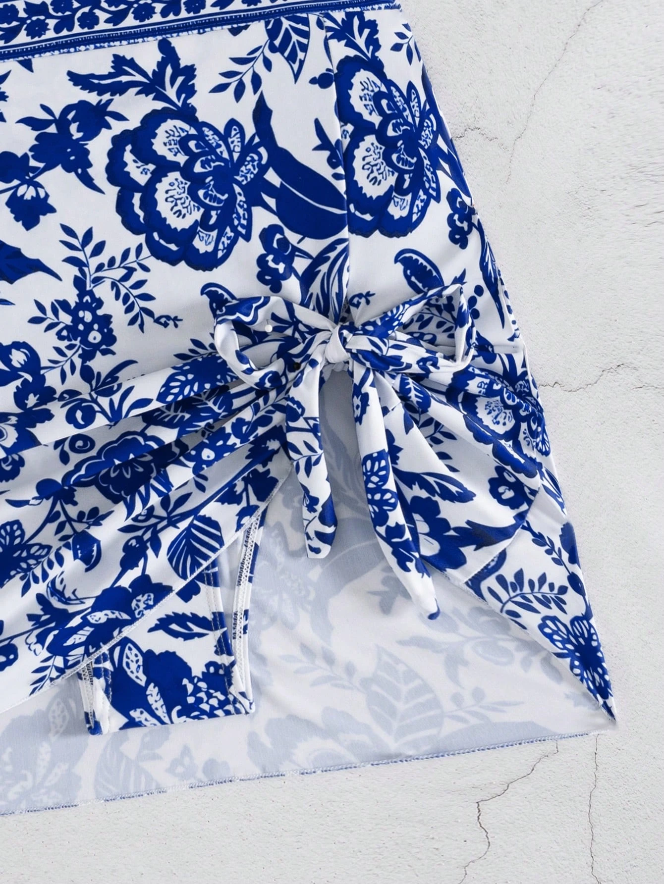 Blue And White Floral Print On - Swimsuit One Piece incelemesi ve fiyatı